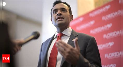 Vivek Ramaswamy struggles to gain traction with Iowa Republicans as critics question his path ahead